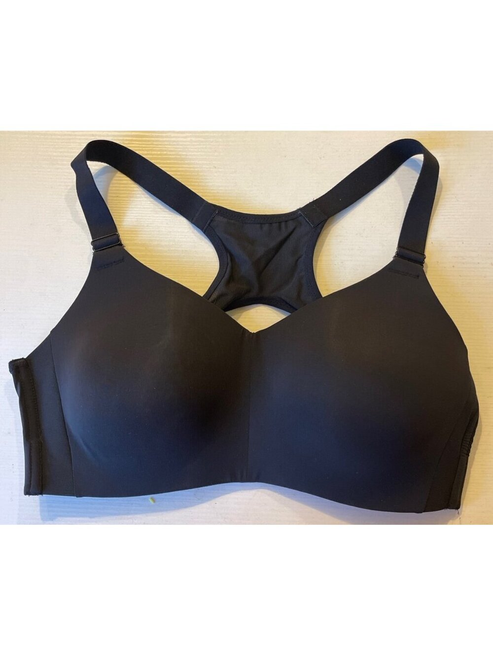 Avia Sports Bra size medium (D-DD)